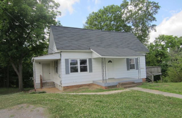 W. 1121 5th Ave - 1121 West 5th Avenue, Gastonia, NC 28052