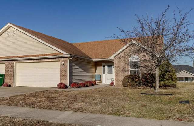 214 Applewood Lane