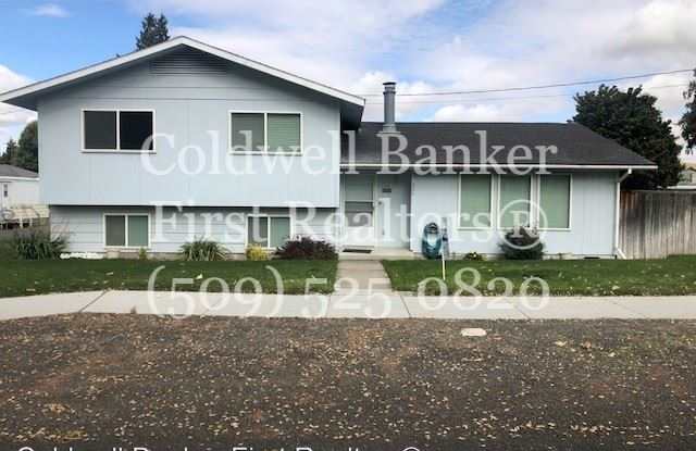 336 5th St - 336 West 5th Street, Waitsburg, WA 99361