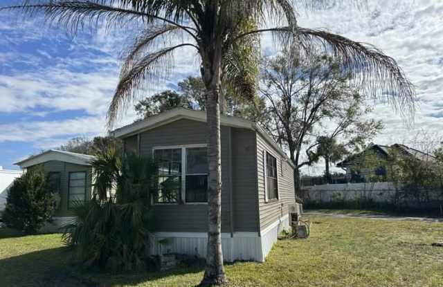 6105 Land O Lakes Blvd 14a