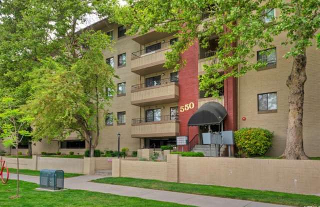 Secured 2 Bd 2 Ba Towne Park Condo