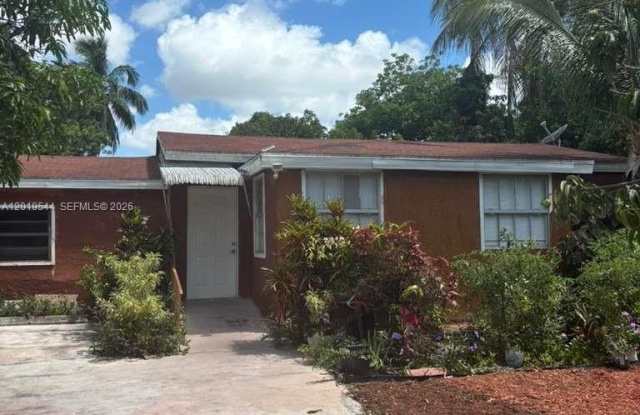 1447 NW 98th St