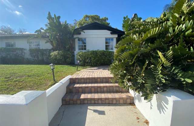 315 SUNBURST COURT