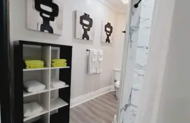 789B Cameron M Alexander Blvd