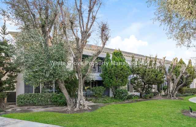 3 Bedroom Fullerton Townhome