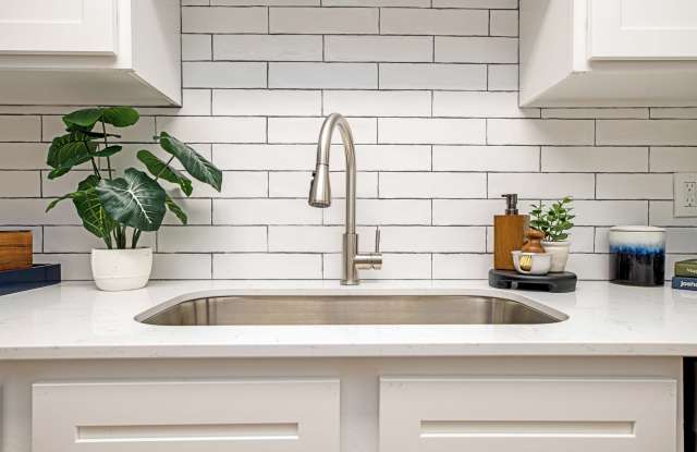 The Collins Apartment Homes