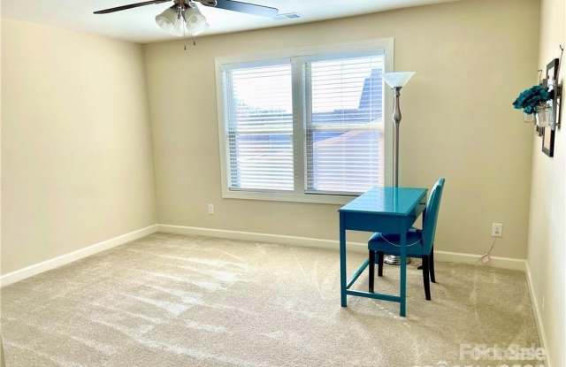 256 S San Agustin Drive