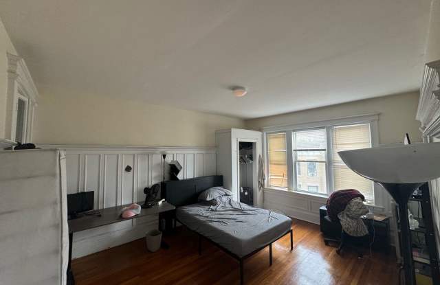 Photo of Free Rent for October! Cleveland Circle 4-bed/2-bath - Heat/HW Included