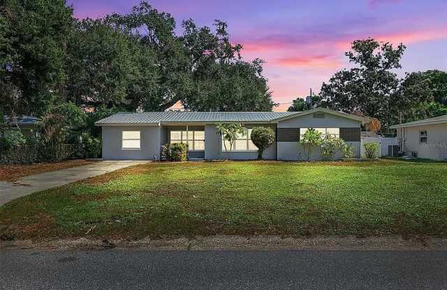 2153 75th Way North