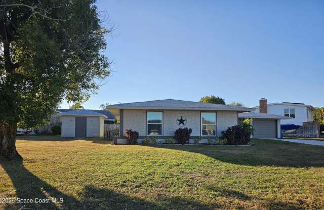 872 Sadnet Circle NE