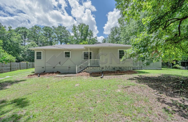 425 Merrywood Dr - 425 Merrywood Drive, Forestdale, AL 35214