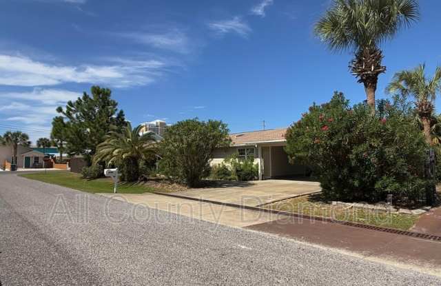 3900 Wasp Street