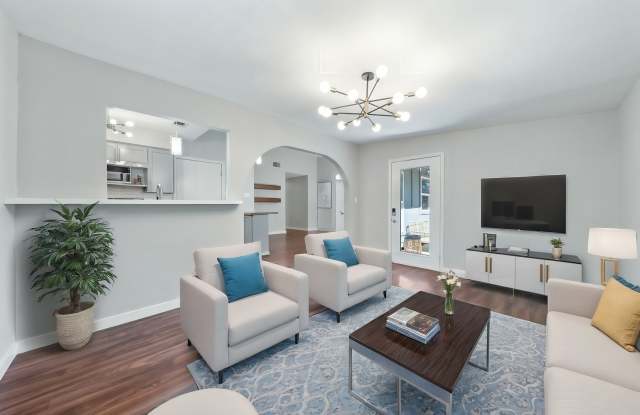 Photo of Remodeled 4 BR / 2 BA in South Austin - Close to Major Highways