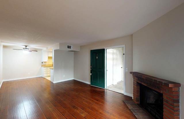 2 Bed/2 Bath, Centrally Located in Brea!