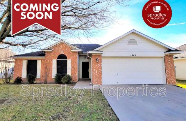1615 Oak Chase Trl
