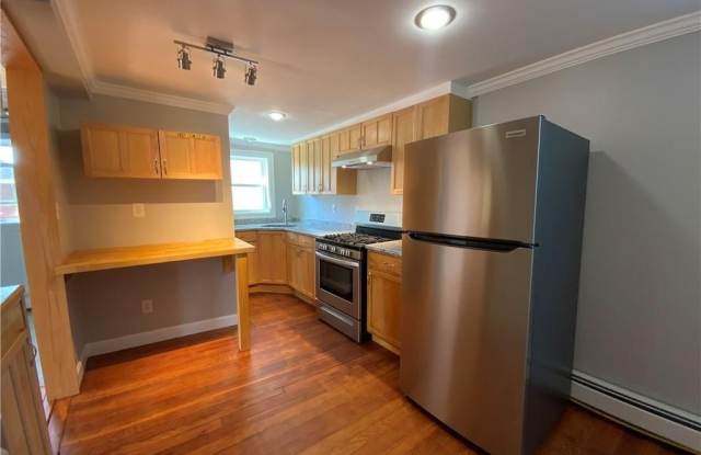 90 Spruce Street unit: 2