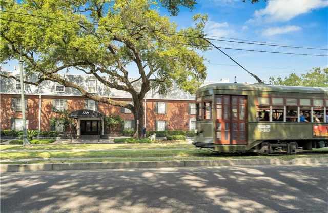 3201 ST. CHARLES Avenue 220