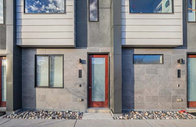 1 Bed 1.5 Bath Townhome in West Highland Available!