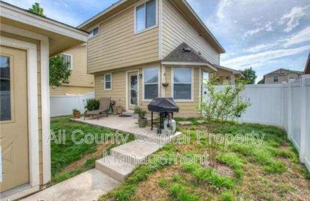 1716 Lost Maples Loop