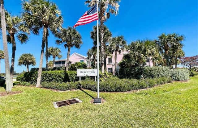 411 NE Plantation Road unit: 526