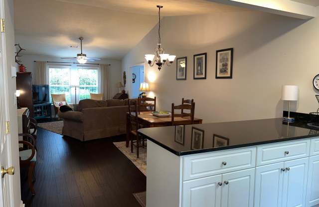 118 Portofino Lane SW