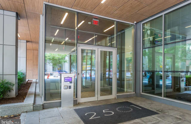2501 M STREET NW