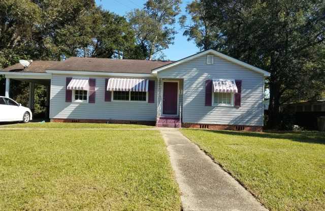 Photo of 3 bed 1 bath for rent