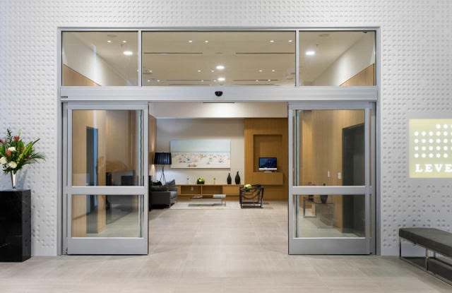 888 S Olive St Unit D32