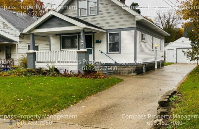 1462 Walker Ave NW - 1462 Walker Avenue Northwest, Grand Rapids, MI 49504