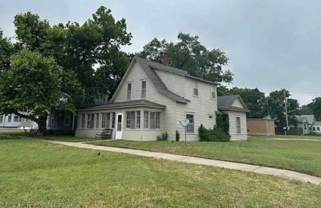 Photo of 3 Bedroom, 1 Bathroom House