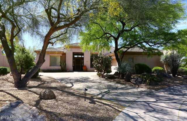 6335 E MARIOCA Circle