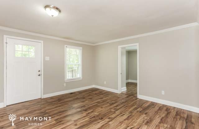 884 Custer Avenue Southeast