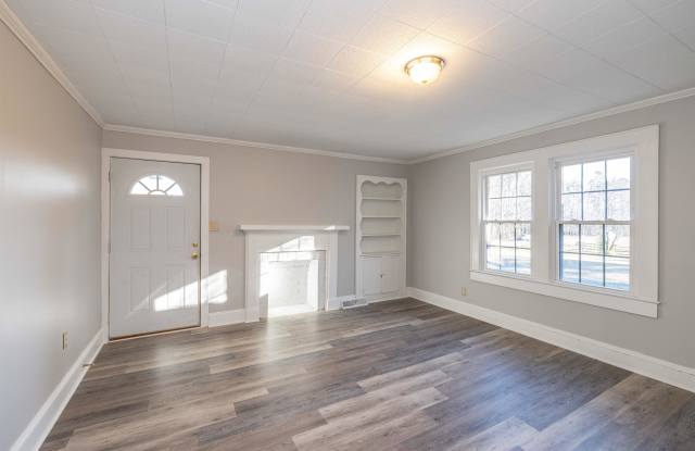 6381 North Carolina 73 W