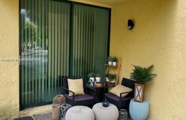 Photo of 11800 SW 18th St