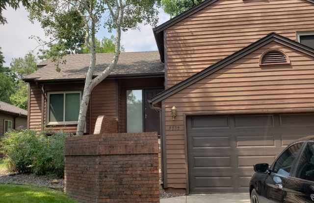 3895 Birchwood