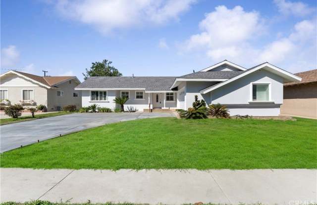 Photo of 313 S Shields Drive