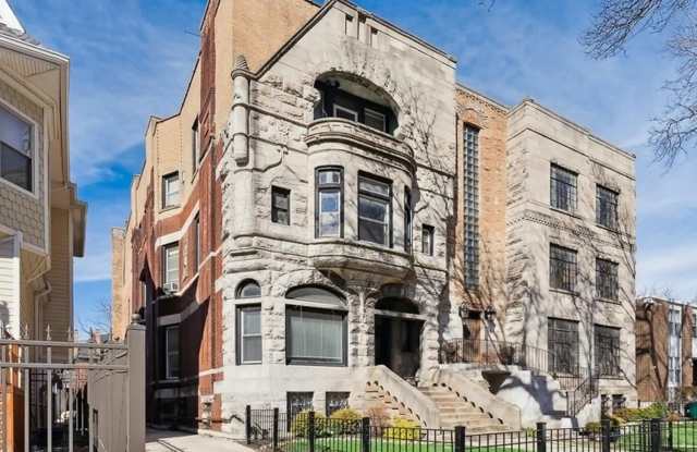 Photo of 5136 S Blackstone Ave- 36-1F