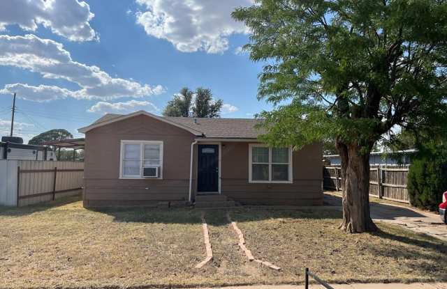 2814 Delano Ave
