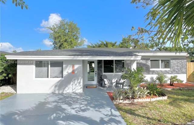 521 Ne 49th Street - 521 Northeast 49th Street, Oakland Park, FL 33334