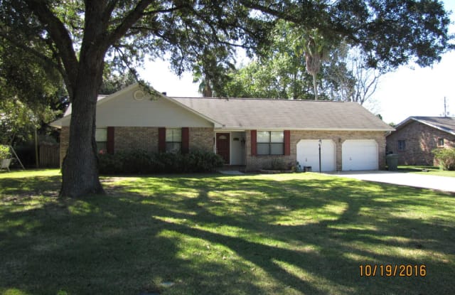 423 Schubert Dr. - 423 Schubert Drive, Ferry Pass, FL 32504