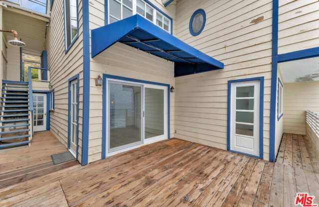 21056 Pacific Coast Hwy