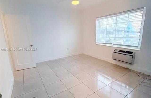 Photo of 7445 Harding Ave