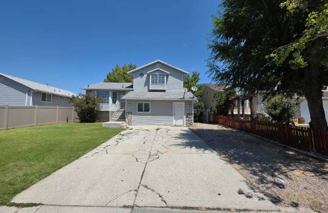 3480 W El Cabrio Dr; Unit A