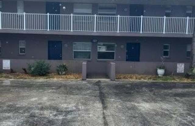 307 Adams Avenue unit: 16