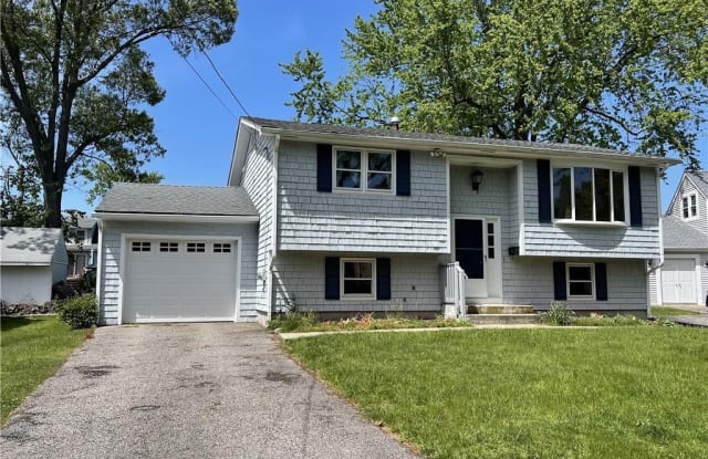 5 Birch Street - 5 Birch Street, Warwick, RI 02888