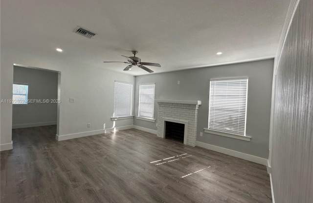 Photo of 4249 Bougainvilla Dr