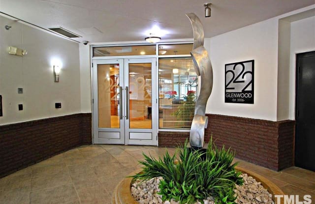 222 Glenwood Avenue Raleigh Nc Apartments For Rent