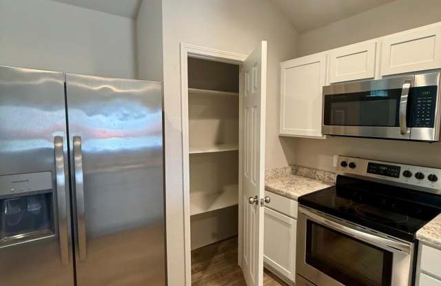 8609 Westwood Creek Dr.