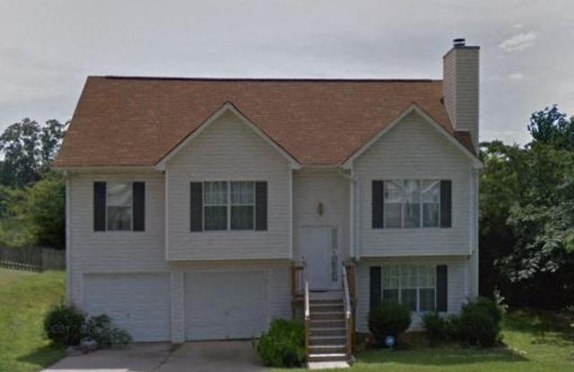 1743 Live Oak Lane