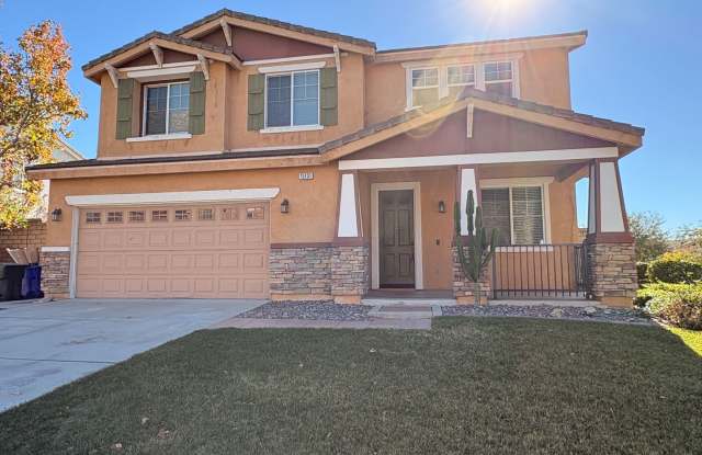 ***Just Reduced!!! 4 Bedroom, 2.5 Bathroom Home located in Fontana, CA!